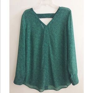 CAbi Bountiful Blouse